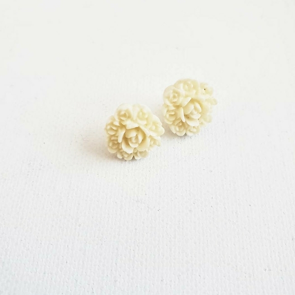 Jewelry - Carved rose stud earrings.